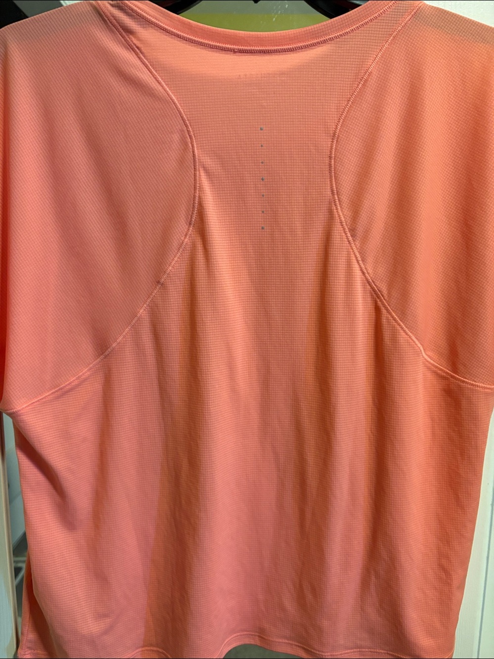 Athleta Coral Short-Sleeve Performance Tee - Picture 3 of 3